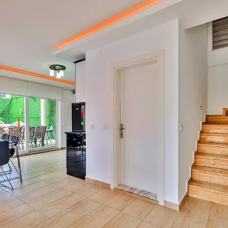 빌라 Islamlar Village 5 Bedroom - 3334